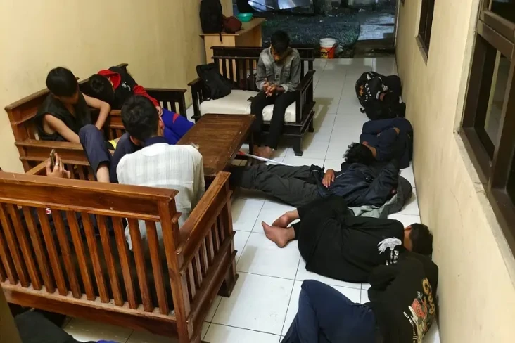 Pelajar SMP Bawa Celurit...