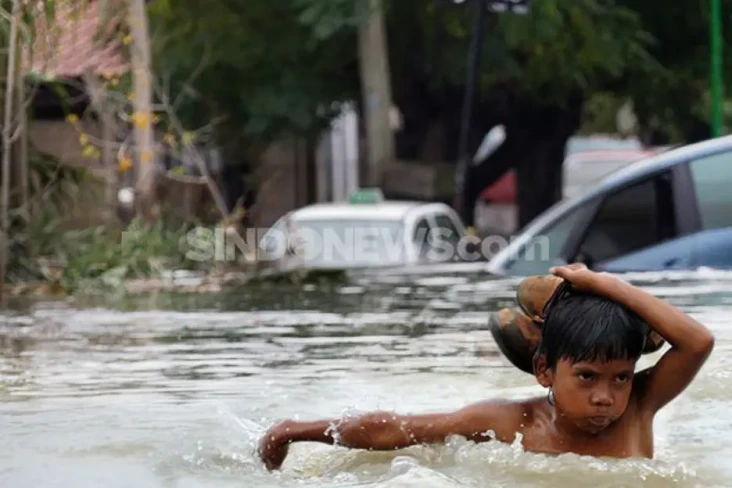 Hujan Deras, 21 RT di...