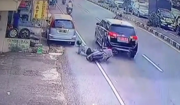 Polisi Tangkap Pengendara...