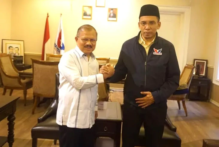 Mantan Bupati Padang...