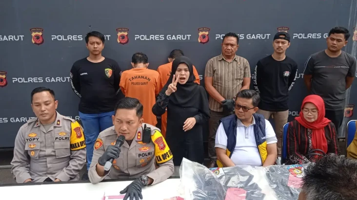 ASN Palsu Komplotan...