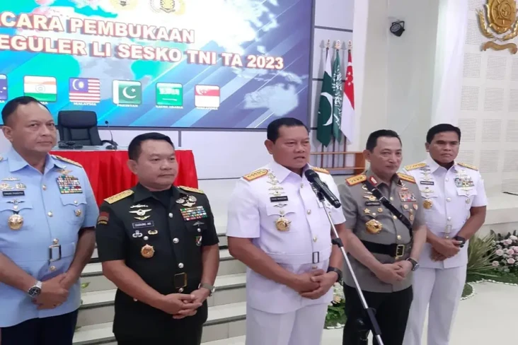 160 Pasis TNI-Polri...