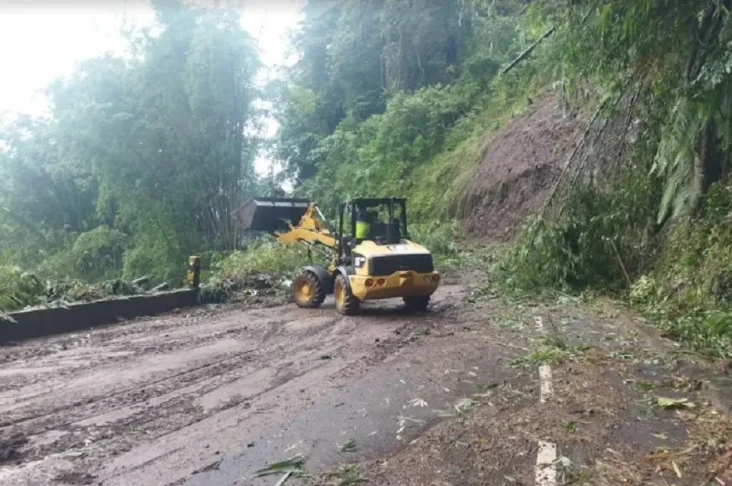 Jalan Raya Malang-Blitar...