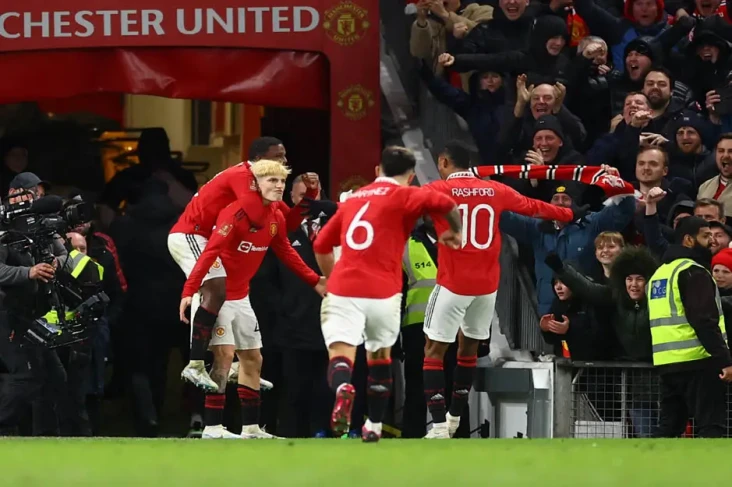 Manchester United vs...