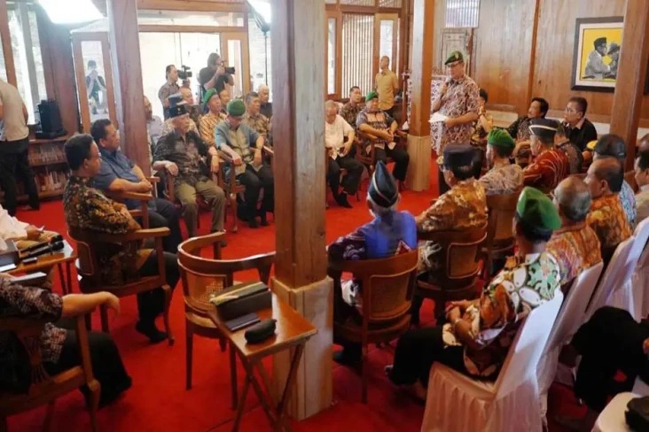 Dukung Anies Baswedan,...