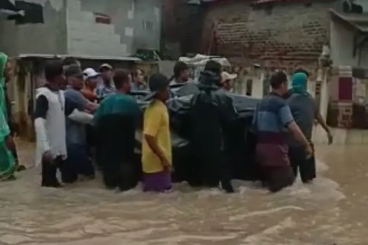 Banjir di Teluknaga...