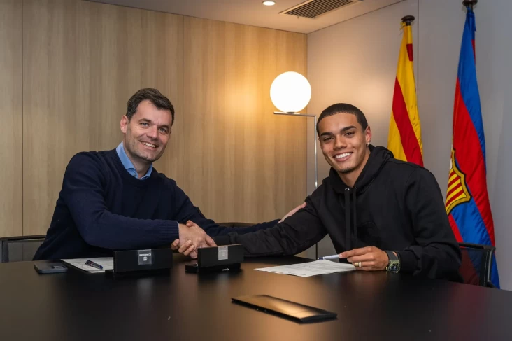 Bacelona Rekrut Joao...