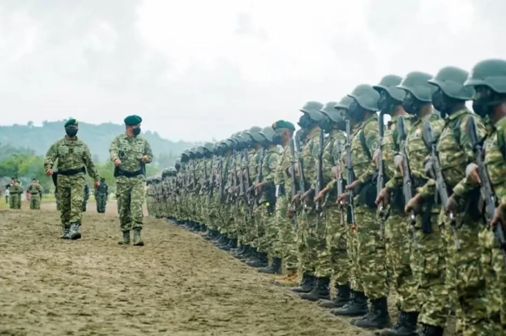 5 Pangkostrad Pertama...