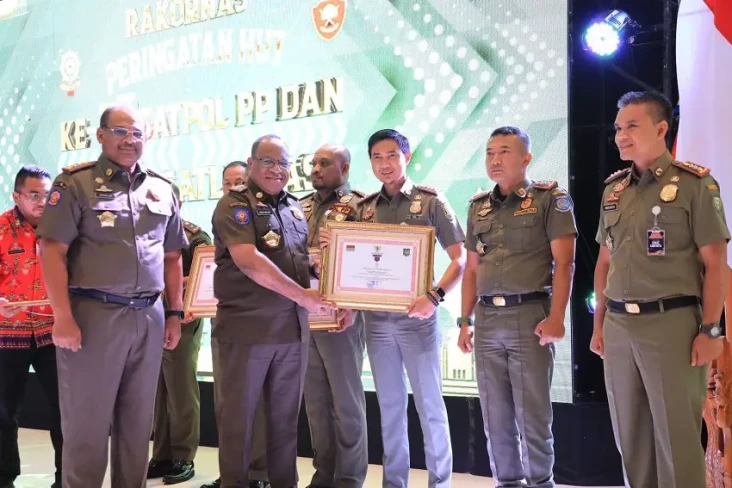 Kemendagri Ungkap Peran...