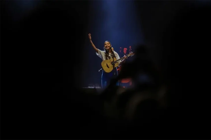Dere Buka Konser Tulus...