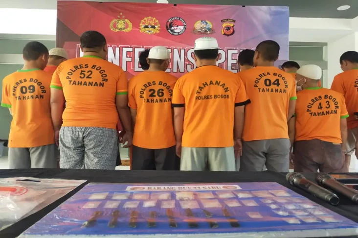 Tangkap 14 Tersangka,...
