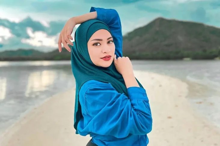 Nathalie Holscher Pulang...