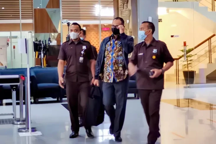 Rafael Alun Masih Terdaftar...