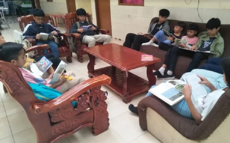 Dibantu Buku dari MNC...