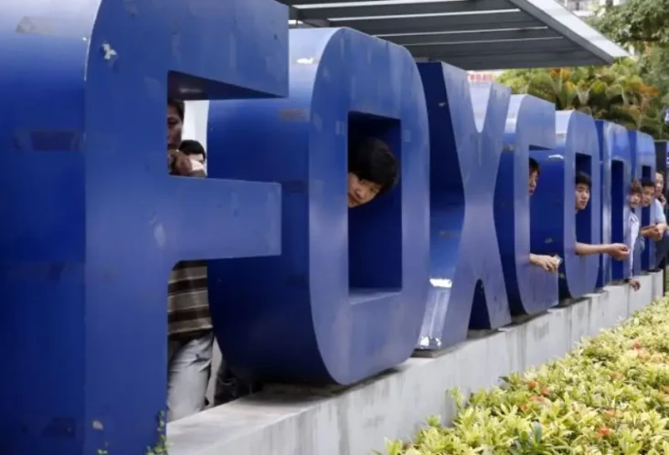Foxconn Siapkan Rp10...