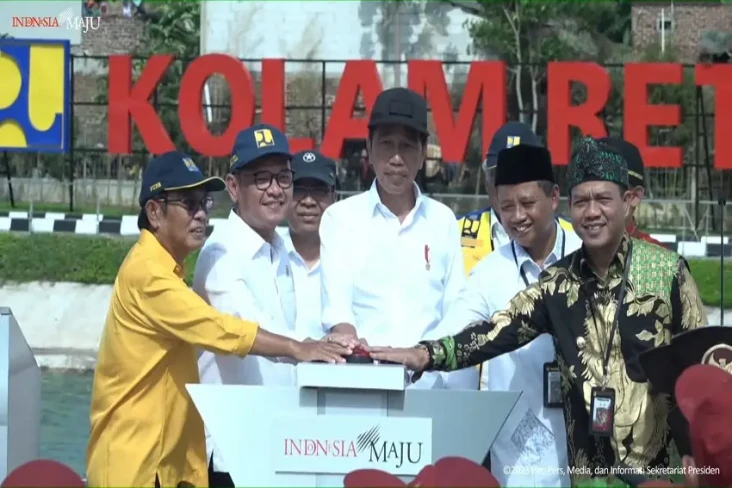 Jokowi Resmikan 4 Infrastruktur...