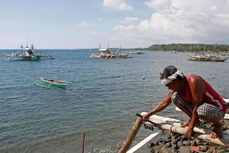 Filipina Larang Ribuan...