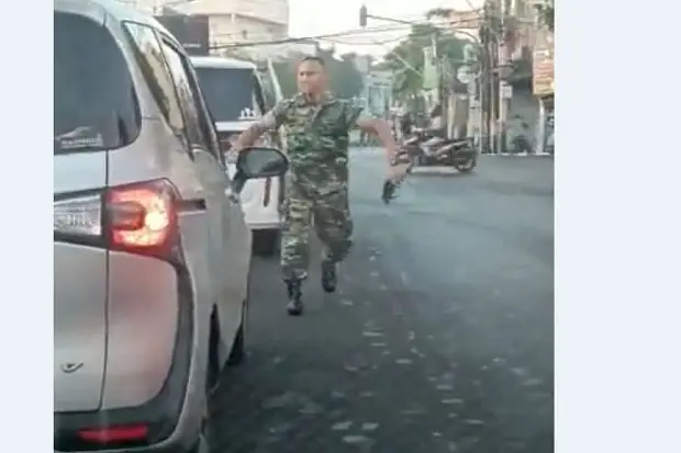 Viral, Oknum TNI Mengamuk...