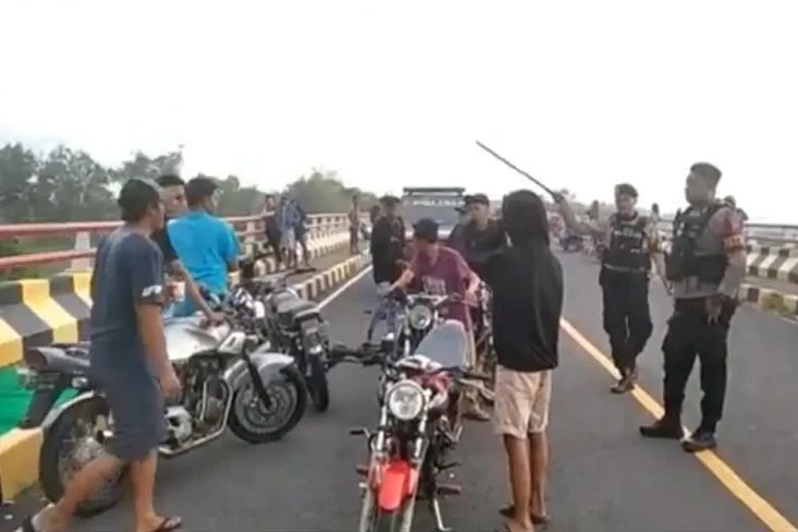 Puluhan Pembalap Liar...