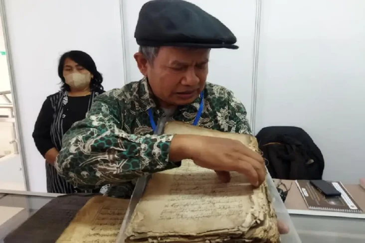 Kisah Koleksi Naskah...