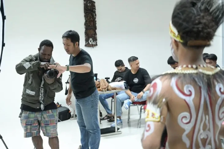 Para Pemuda Papua Ikuti...