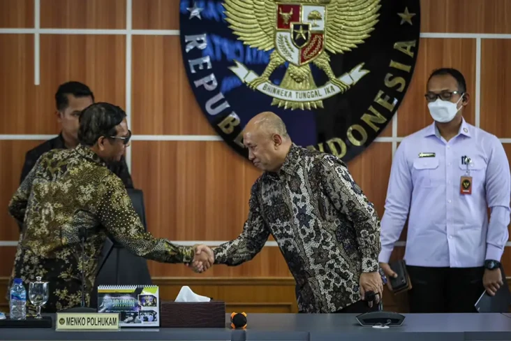 Bedah Kasus KSP Indosurya,...