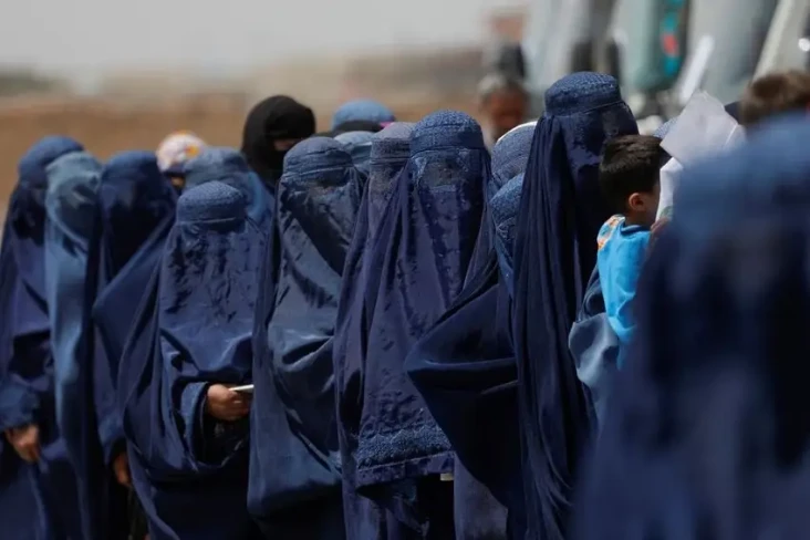 Taliban Paksa Wanita...