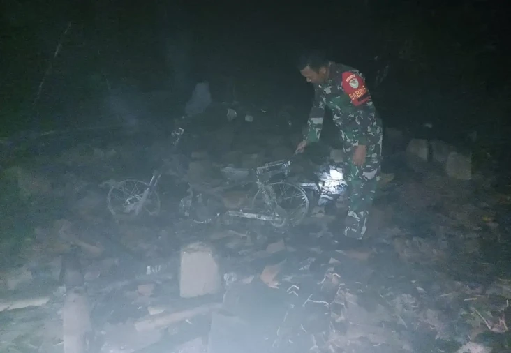 Rumah Panggung di Agrabinta...