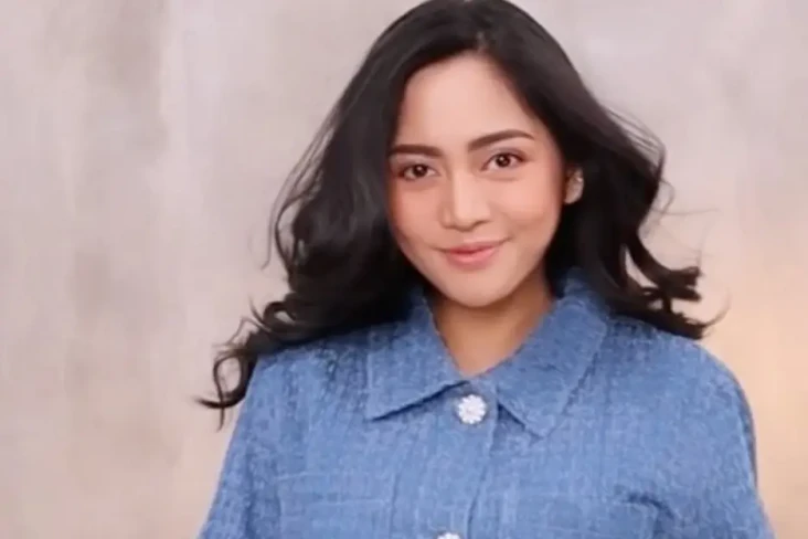 4 Artis Indonesia yang...