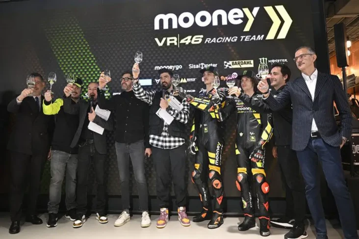 Tim Besutan Valentino...