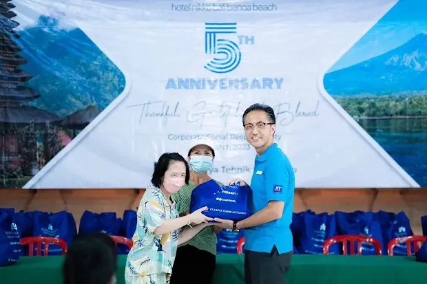 Hotel Nikko Bali Merayakan...