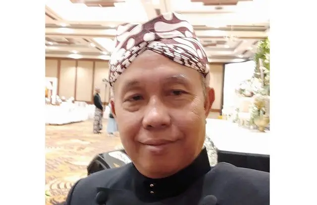 Membangun Kepercayaan...