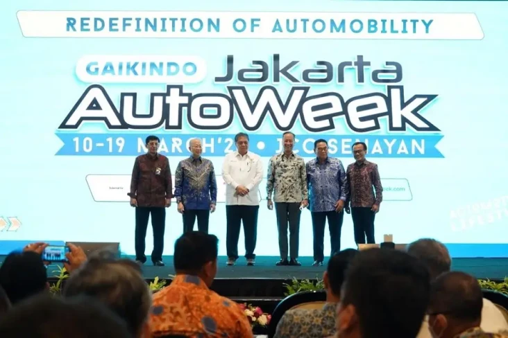 Buka Gaikindo JAW 2023,...