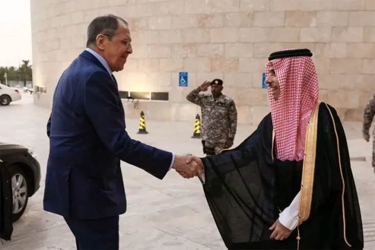 Arab Saudi Berusaha...