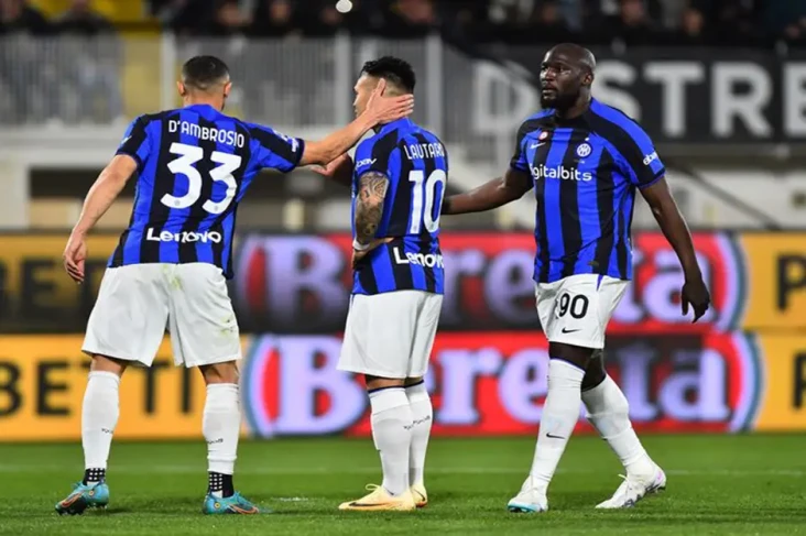Lautaro Martinez Gagal...