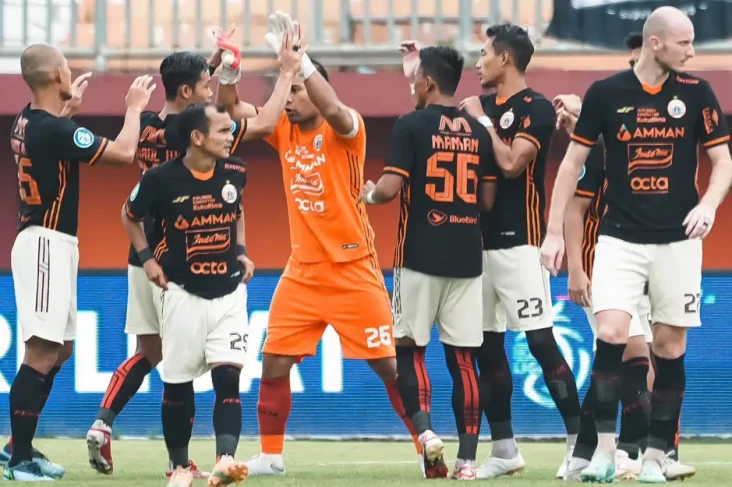 Persik Kediri vs Persija...