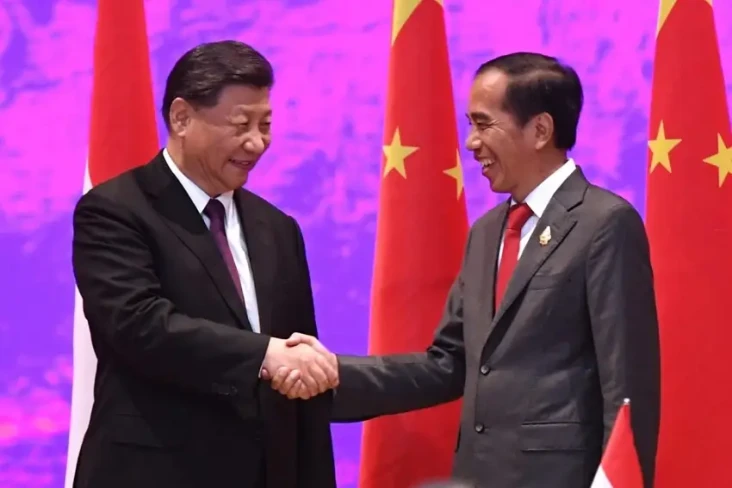 Xi Jinping Jabat Presiden...