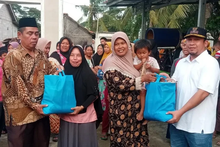 Korban Banjir di Bekasi...