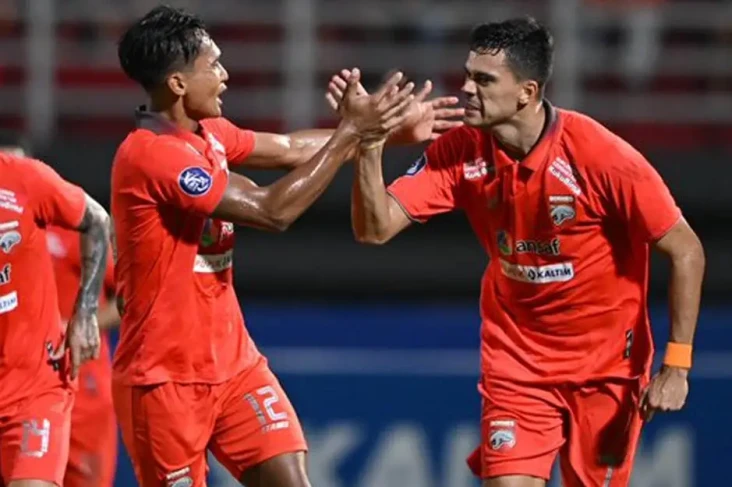 Hasil Liga 1 2022/2023:...