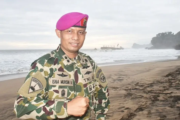 Profil Kolonel Isna...