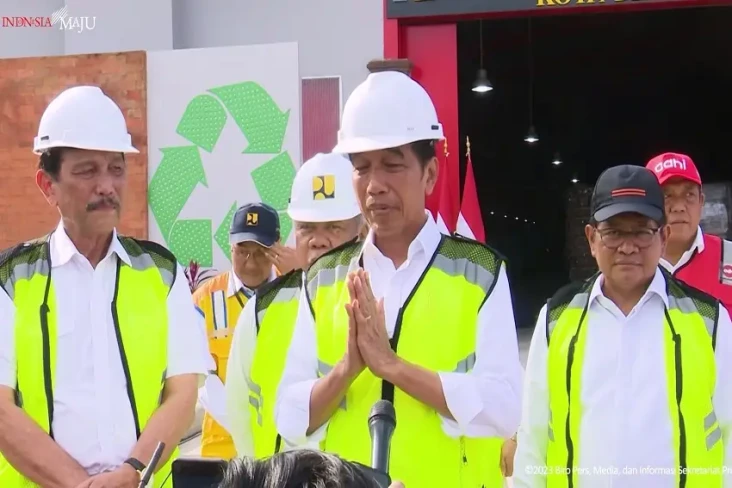 Jawaban Jokowi Ditanya...
