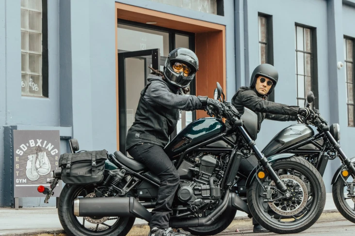 Honda Rebel 1100 Resmi...