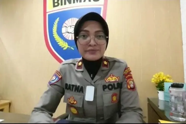 8 Polisi Peraih Adhi...