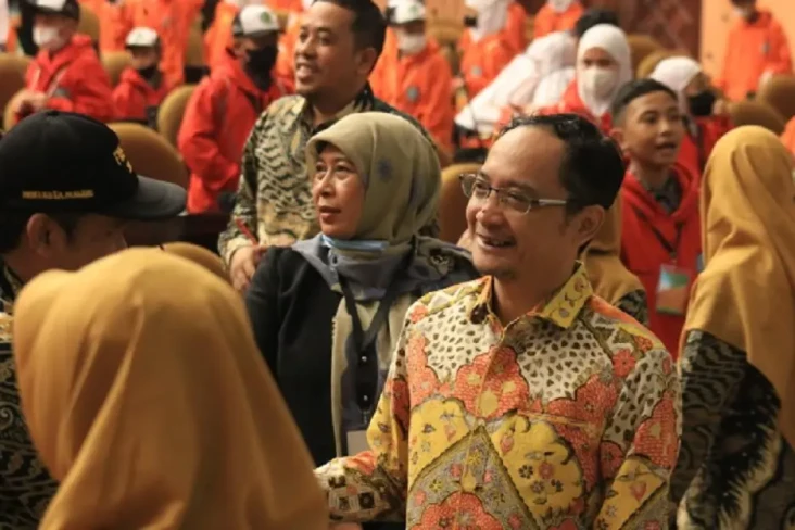 Anggota DPR Terima Studi...