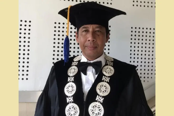 Profil Rektor Udayana...