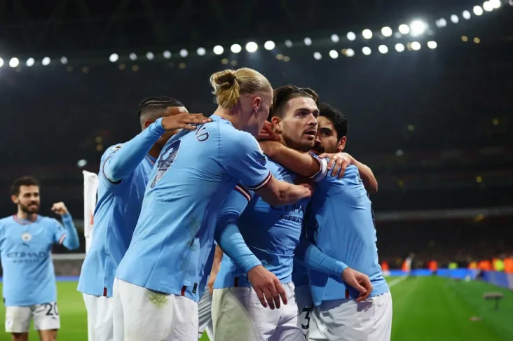 Susunan Pemain Manchester...