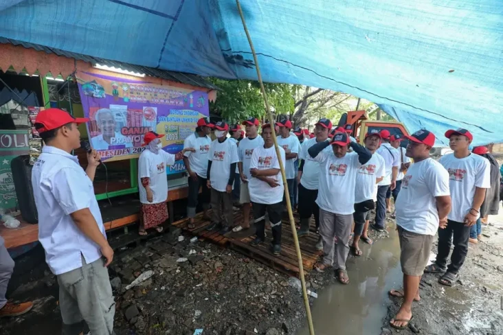 Komunitas Sopir Truk...