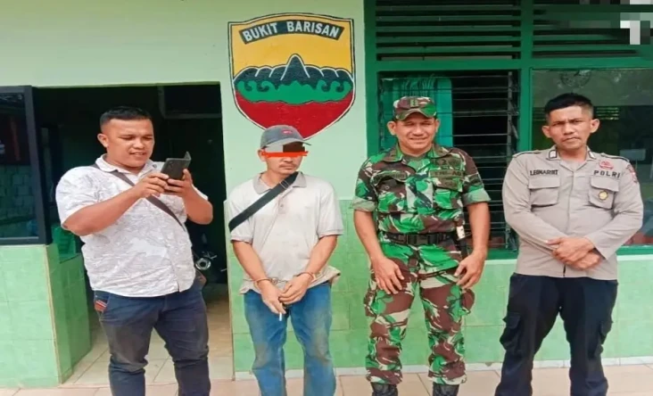 Prajurit TNI Amankan...