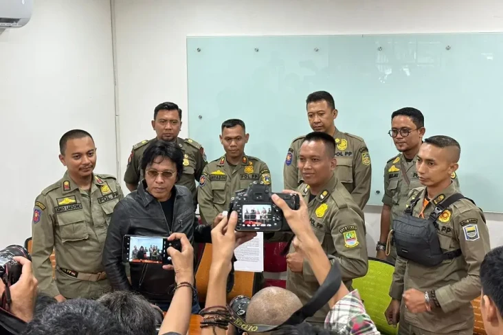 Pena 98 Dukung Perjuangan...