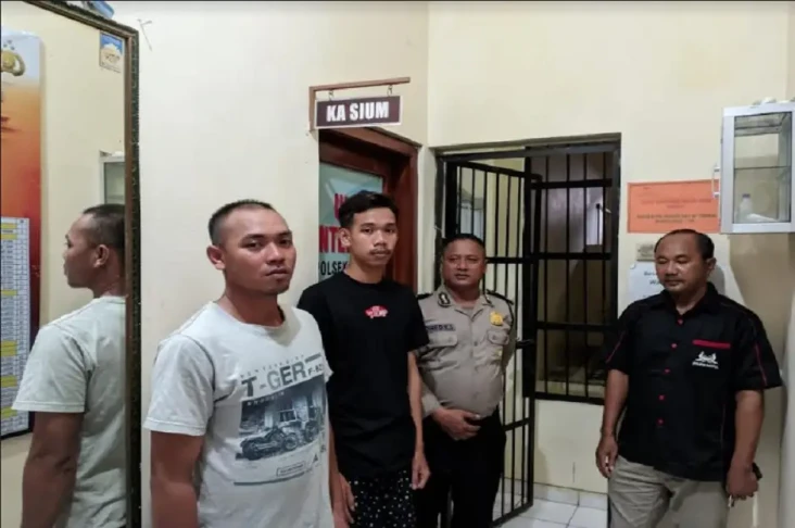 Gaga-gara Burung Dara,...
